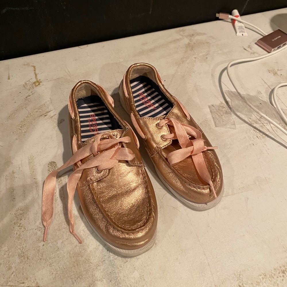 SPERRY Rose Gold Boat shoes